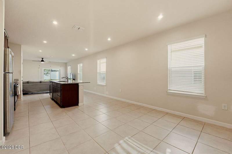 3 bedroom Single Family Residence at 5142 Grand Teton Court, Lakewood Park, DeLand — photo 4
