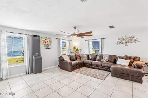 33 Dresden Circle, Ormond Beach FL - photo 10 of 38