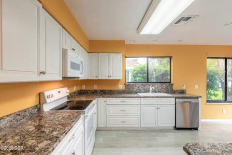 440 Brown Pelican Drive, Daytona Beach FL - photo 12 of 43