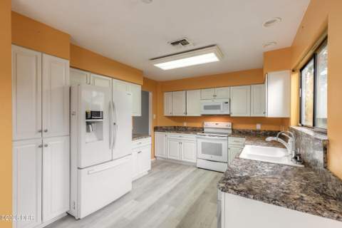 440 Brown Pelican Drive, Daytona Beach FL - photo 14 of 43