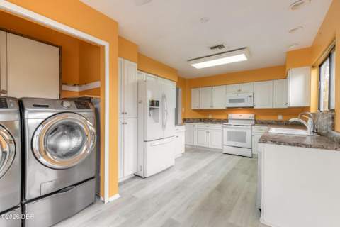 440 Brown Pelican Drive, Daytona Beach FL - photo 17 of 43