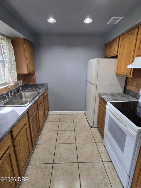 2260 Pine Hill Place, Orange City FL - photo 6 of 23