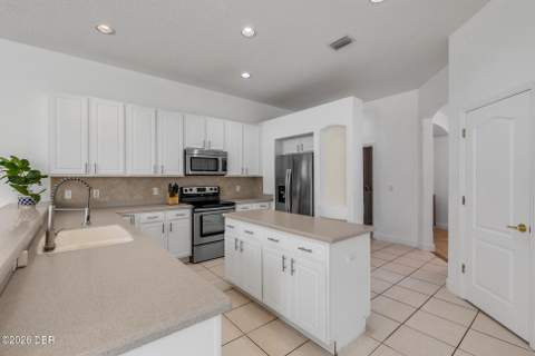100 Berg Court, Daytona Beach FL - photo 16 of 52