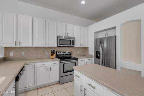 100 Berg Court, Daytona Beach FL - photo 18 of 52