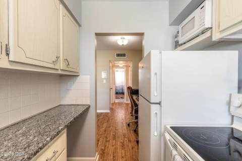3009 N Halifax Avenue #A37, Daytona Beach FL - photo 17 of 39