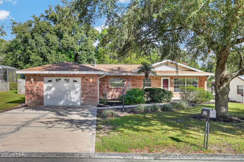 3 bedroom Single Family Residence at 735 Overhill Road, DeLand, DeLand — photo 3