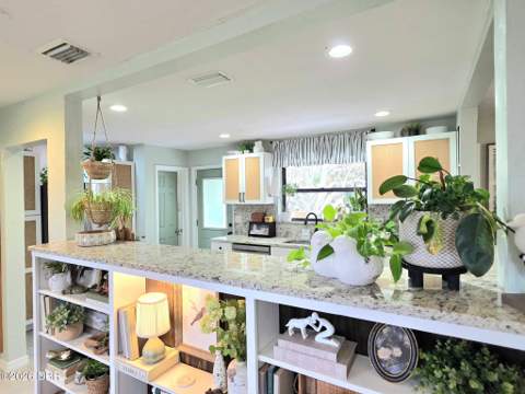 7 Granville Circle, Daytona Beach FL - photo 6 of 36