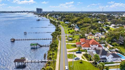 912 Riverside Drive, Holly Hill FL - photo 22 of 149