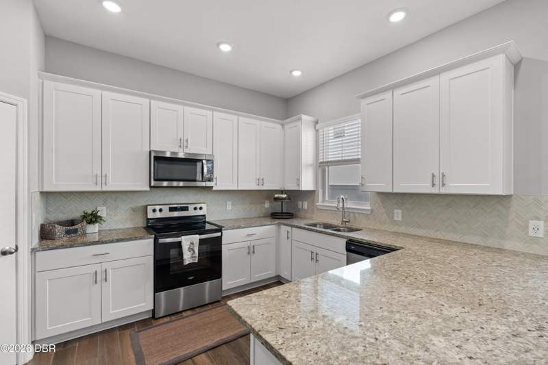 3 bedroom Single Family Residence at 411 Venetian Palms Boulevard, Venetian Bay, New Smyrna Beach — photo 4
