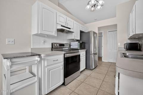 206 Hernandez Avenue, Ormond Beach FL - photo 12 of 53