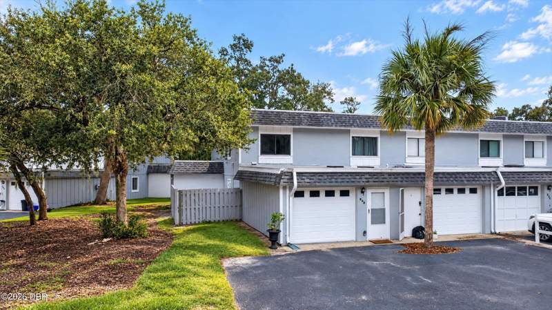 3 bedroom Townhouse at 208 Timberline Trail, Lake Walden Villas, Ormond Beach — photo 3