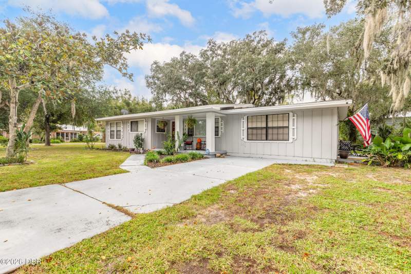 3 bedroom Single Family Residence at 5221 Bretts Street, Harbor Oaks, Port Orange — photo 2