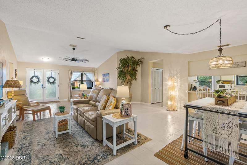 3 bedroom Single Family Residence at 49 Wellshire Lane, Palm Coast, Palm Coast — photo 3