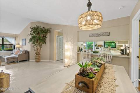 49 Wellshire Lane, Palm Coast FL - photo 9 of 33
