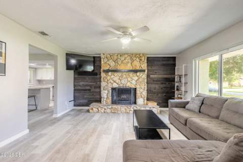 490 Woodstock Drive, Port Orange FL - photo 6 of 48