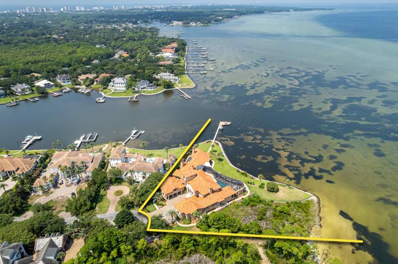 8 bedroom Detached Single Family at 4300 Breakwater Drive, Kelly Plantation S/D, Destin — photo 5