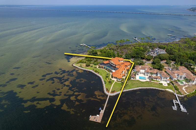 8 bedroom Detached Single Family at 4300 Breakwater Drive, Kelly Plantation S/D, Destin — photo 2