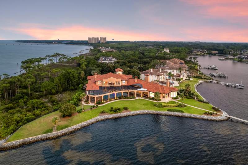 8 bedroom Detached Single Family at 4300 Breakwater Drive, Kelly Plantation S/D, Destin — photo 4