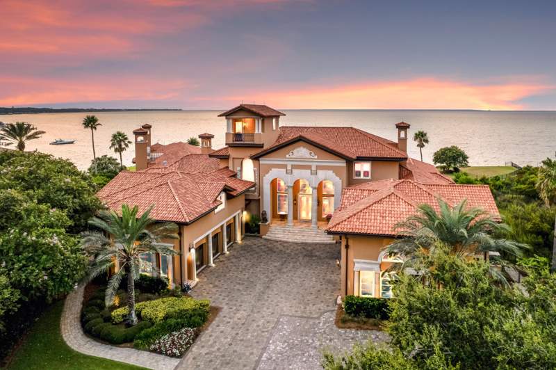 8 bedroom Detached Single Family at 4300 Breakwater Drive, Kelly Plantation S/D, Destin — photo 3