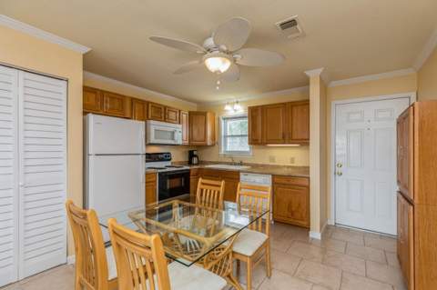 1330 SE Miracle Strip Parkway #Apt 104, Fort Walton Beach FL - photo 16 of 72