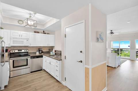 515 Tops'l Beach Boulevard ## 811, Miramar Beach FL - photo 6 of 33