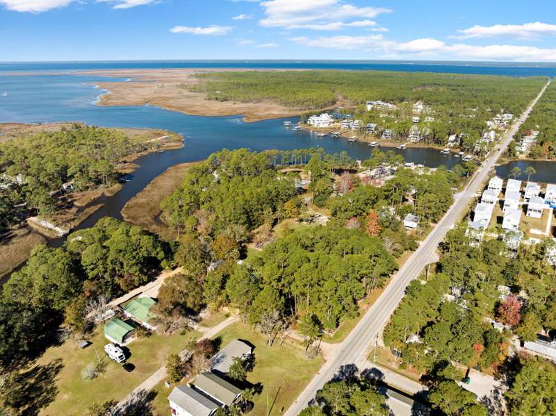 3 bedroom Detached Single Family at 43 Hogtown Bayou Lane, Town Of Santa Rosa, Santa Rosa Beach — photo 2