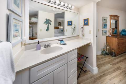 671 Nautilus Court #Unit 402, Fort Walton Beach FL - photo 13 of 23