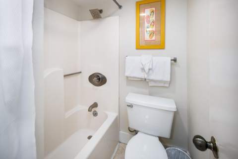 671 Nautilus Court #Unit 402, Fort Walton Beach FL - photo 14 of 23