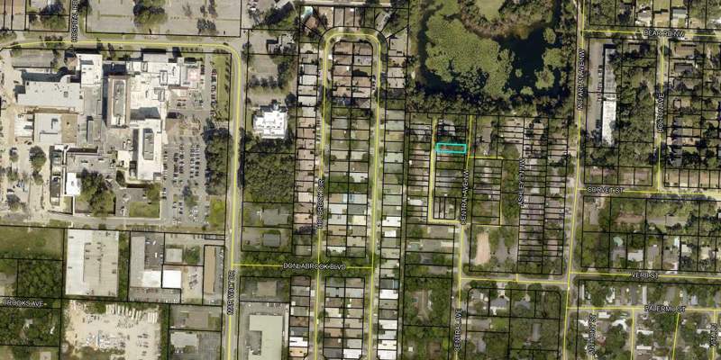 3 bedroom Townhouse at 940 Central Avenue #Unit 15, Bell Brooks Estates, Fort Walton Beach — photo 2