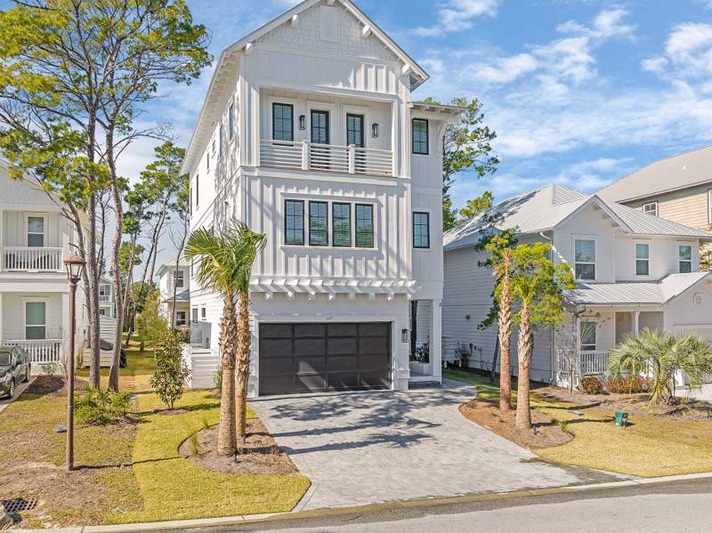 4 bedroom Detached Single Family at 107 Grande Pointe Drive, Grande Pointe At Inlet Beach, Inlet Beach — photo 3