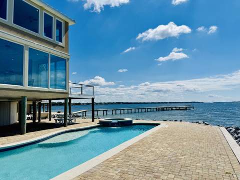 320 Sunny Drive, Mary Esther FL - photo 13 of 131