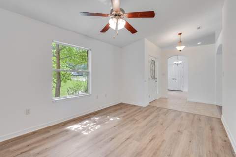 48 S Pleasant Drive, DeFuniak Springs FL - photo 24 of 47