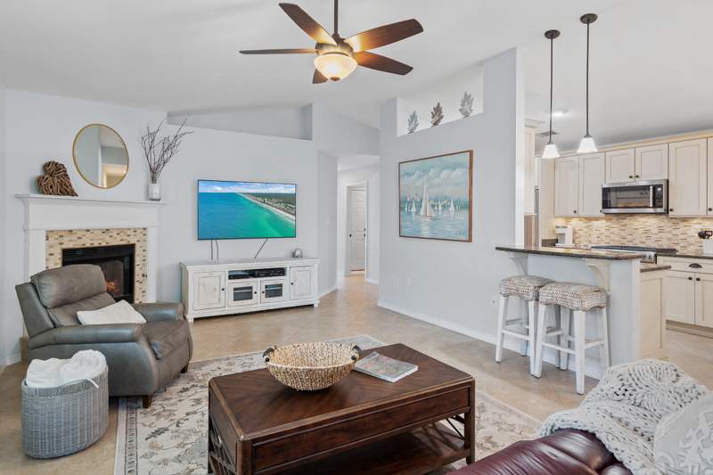 3 bedroom Detached Single Family at 4661 Windstarr Drive, Sunsail S/D, Destin — photo 4