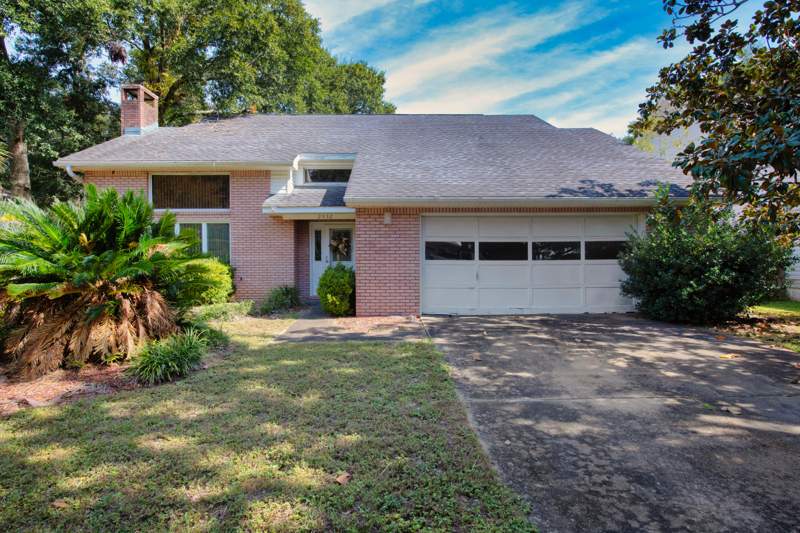 3 bedroom Detached Single Family at 2552 Palm Shores Drive, Palm Shores, Shalimar — photo 3