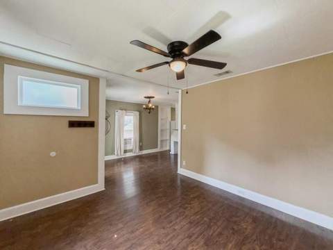 383 N Booker Street, Crestview FL - photo 6 of 37