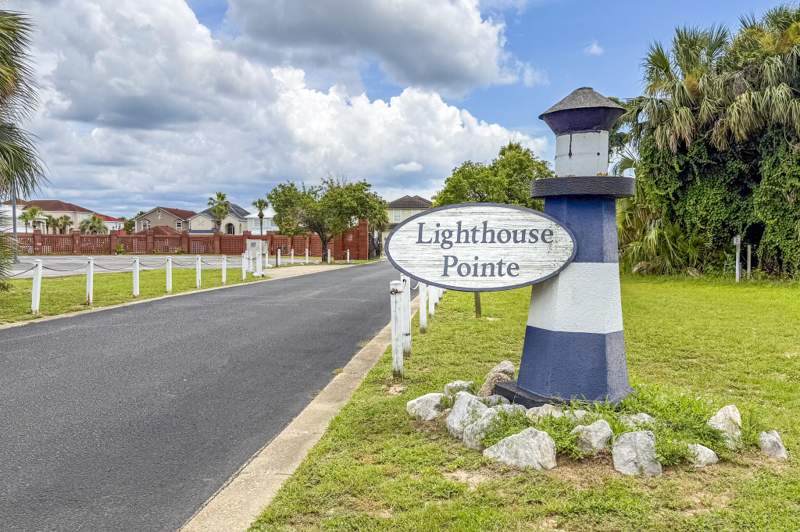 4 bedroom Detached Single Family at 903 Lighthouse Road, Lighthouse Pointe, Fort Walton Beach — photo 3