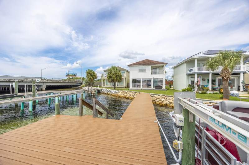 4 bedroom Detached Single Family at 903 Lighthouse Road, Lighthouse Pointe, Fort Walton Beach — photo 2