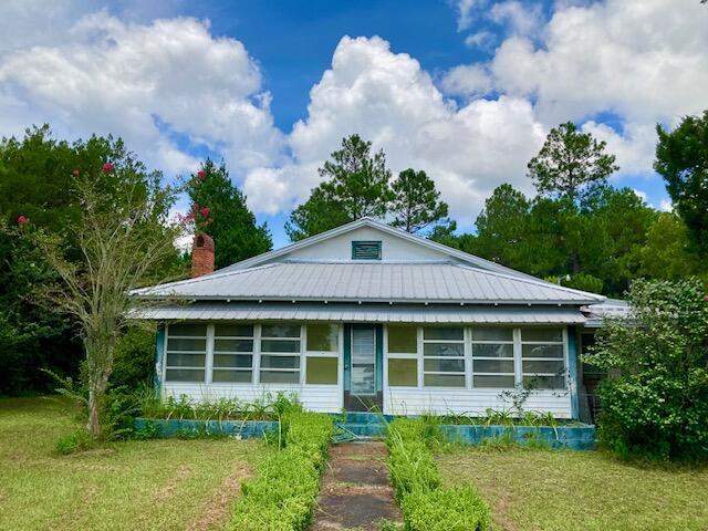 3 bedroom Detached Single Family at 17 Nowling Drive, Kam Akers, DeFuniak Springs — photo 2