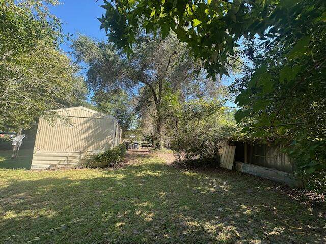 2 bedroom Mobile Home at 143 W Heather Avenue, Oakwood Hills Unit 1, DeFuniak Springs — photo 4