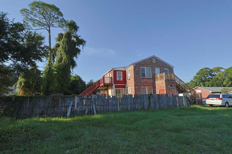 4 bedroom Townhouse at 125 Beal Parkway, Gibson Addn, Fort Walton Beach — photo 4