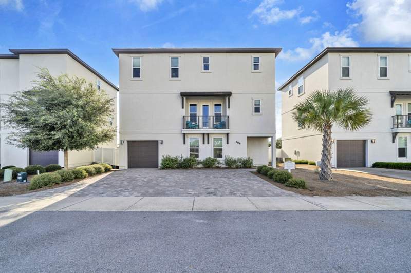 5 bedroom Detached Single Family at 186 Ciboney Street, Hidden Palms, Miramar Beach — photo 3