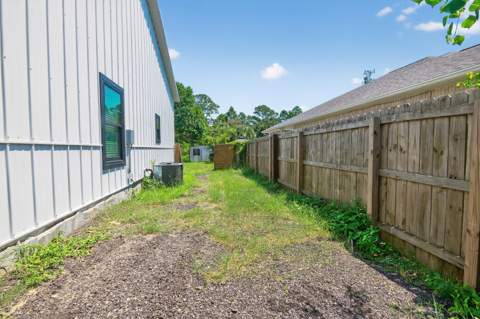 115 Ridgewood Avenue, Mary Esther FL - photo 6 of 54