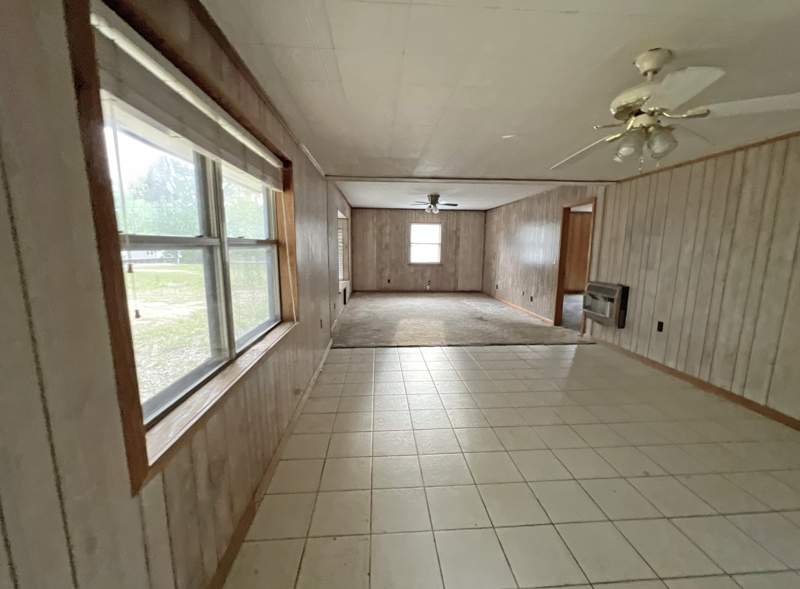 3 bedroom Detached Single Family at 62 Bayview Drive, Laurel Hill, Laurel Hill — photo 3