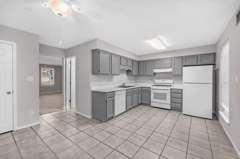 3 bedroom Townhouse at 106 4th Avenue, Country Villas, Shalimar — photo 5