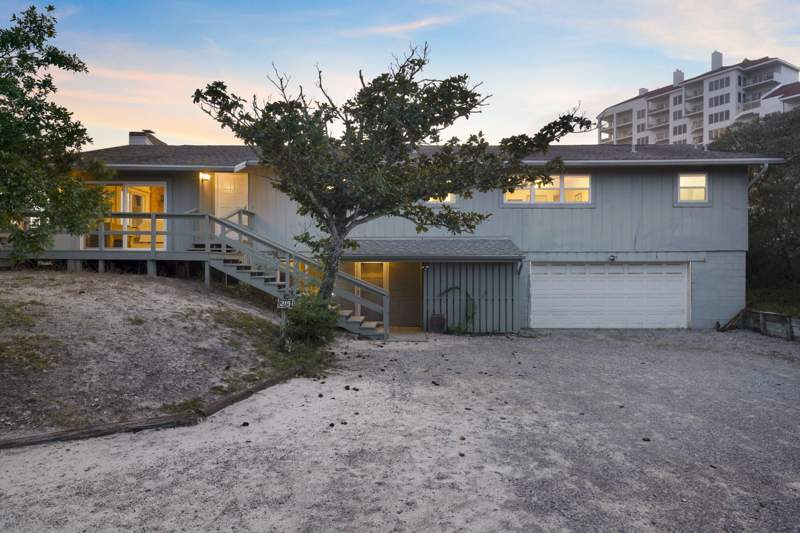 4 bedroom Detached Single Family at 215 Mockingbird Lane, Four Mile Village, Santa Rosa Beach — photo 5