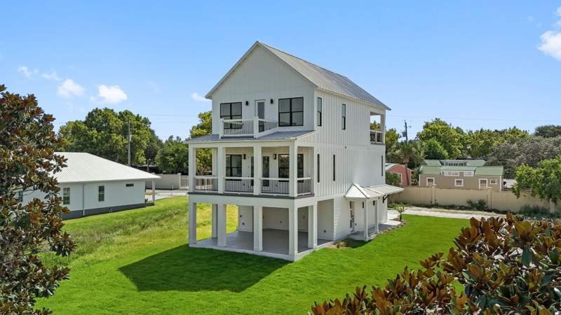 4 bedroom Detached Single Family at 162 Casting Lake Road, Tang-O-Mar S/D Unrec, Miramar Beach — photo 4