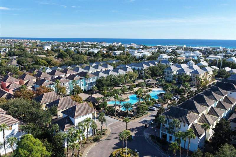5 bedroom Detached Single Family at 210 W. Grand Key, Villages Of Crystal Beach, Destin — photo 3