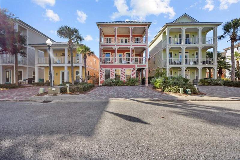 5 bedroom Detached Single Family at 210 W. Grand Key, Villages Of Crystal Beach, Destin — photo 2