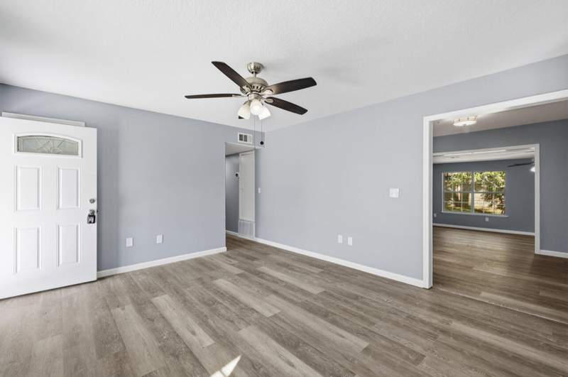 4 bedroom Detached Single Family at 410 NW NW Oakland Circle, Oakland Heights, Fort Walton Beach — photo 4