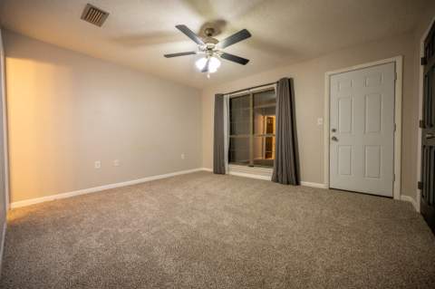 225 Carmel Drive #27, Fort Walton Beach FL - photo 9 of 12